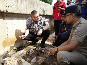 Kenneth DPRD DKJ Desak Sheet Pile Bocor di Kali Pesanggarahan Segera Dibenahi