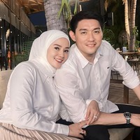 Sebelum menikah dengan Ifan, Citra diketahui sudah pernah 2 kali menikah. Suami pertamanya dikabarkan meninggal karena kecelakaan, hampir sama dengan istri Ifan sebelumnya, Dylan Sahara yang juga meninggal karena tersapu tsunami. Foto: Instagram/@ifanseventeen