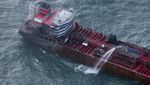 Kondisi Kapal Tanker Stena Immaculate usai Bertabrakan dan Terbakar