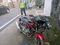 Adu Banteng Motor Vs Truk di Condongcatur Sleman, Pemotor Tewas