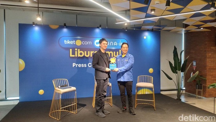 Konferensi pers kerja sama Tiket.com dan DANA