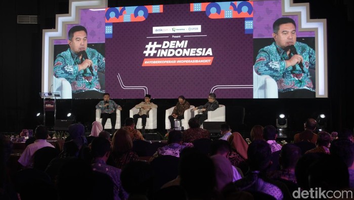 Koperasi Bangkit, Meretas Jalan Penguatan Ekonomi Kerakyatan Koperasi menjadi soko guru perekonomian nasional. Pemerintahan Prabowo Subianto-Gibran Rakabuming Raka memberi perhatian dengan menyebut koperasi ke dalam program visi Asta Cita.