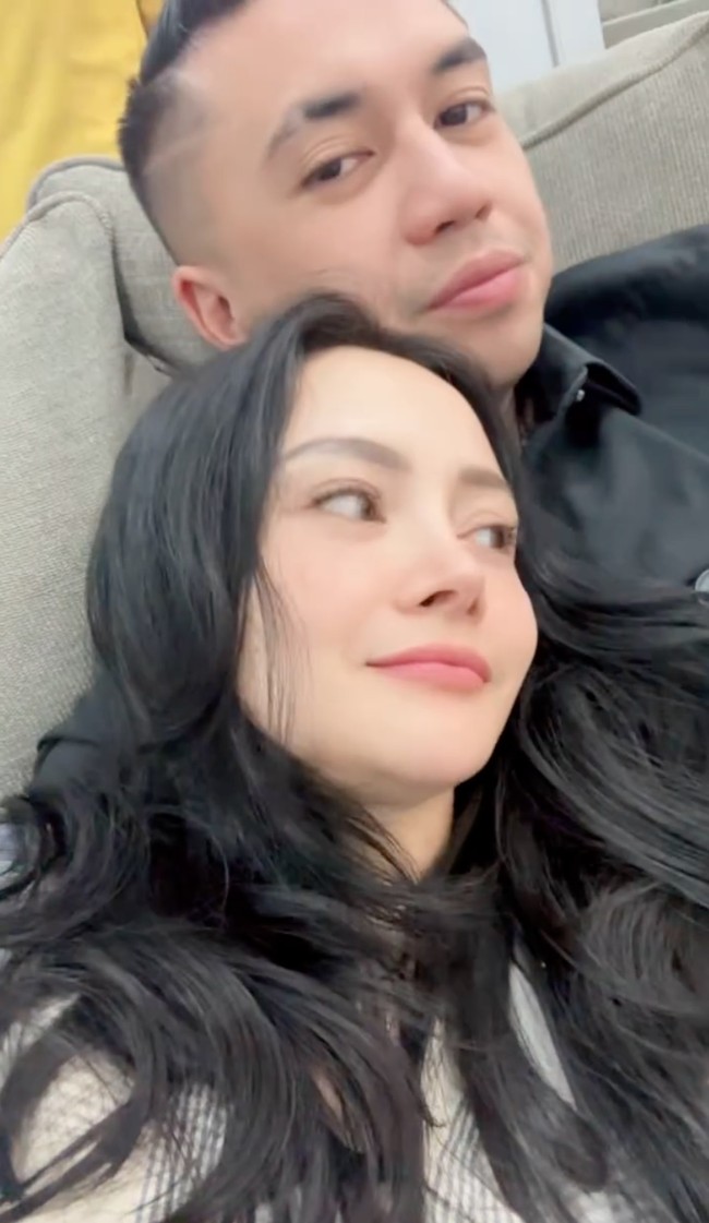 Momen kebersamaan Mawar dan kekasihnya itu kerap dibagikan ke Instagram. Terlihat keduanya yang tampil romantis dan mesra. Foto: Instagram/@mysamawar