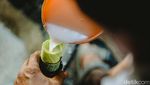 Melihat Proses Pembakaran Lemang