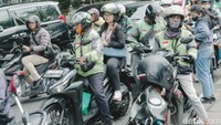 Yassierli mengatakan pemerintah mengimbau Grab, Gojek, dkk untuk membayarkan BHR mitra ojek online (ojol) dan kurir online yang berkinerja baik dengan besaran hingga 20% dari penghasilan rata-rata per bulan. 