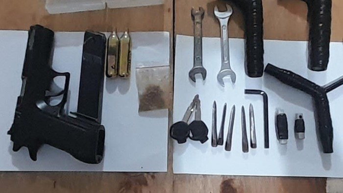 Penampakan pistol yang digunakan pencuri motor di Garut