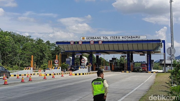 Pintu Gerbang Tol Itera Kota Baru Lampung
