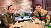 Makan malam bersama Rizky Irmansyah yang namanya dulu dikenal sebagai salah satu ajudan Presiden Prabowo. Mereka memiliki hubungan yang cukup akrab. Foto: Instagram @ifanseventeen
