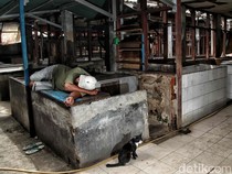 Potret Pasar Sungai Bambu Sepi Pembeli