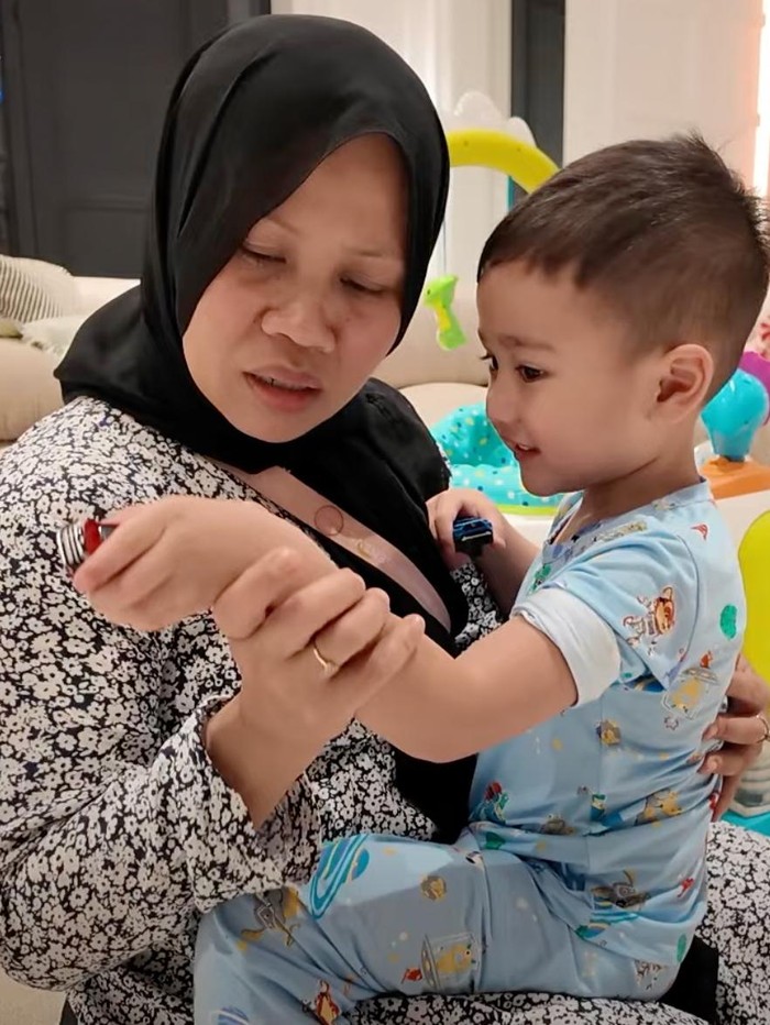 raffi ahmad rayyanza bertemu sus rini