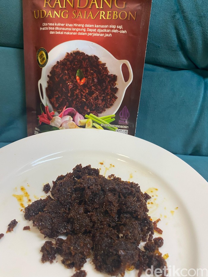 Rendang Zara Rendang Zara, rendang unik dari ikan bilis dan udang rebon