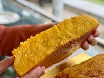 Adu Legit 3 Bika Ambon Legendaris, Begini Tekstur dan Rasanya