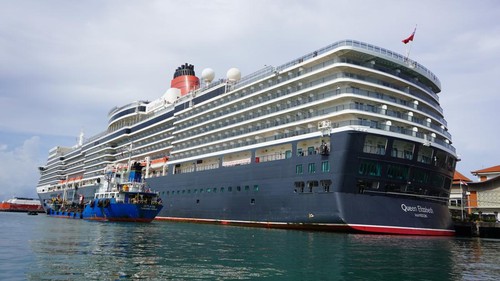 Salah satu kapal pesiar yang berlabuh di Pelabuhan Benoa, Bali, beberapa waktu lalu. (Foto: Dok. Pelindo Pelabuhan Benoa)