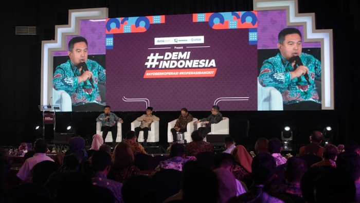 Sekretaris Jenderal Kementerian Dalam Negeri (Sekjen Kemendagri) Tomsi Tohir  (Andhika Prasetya/detikcom)