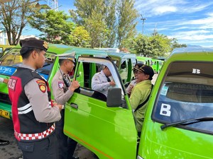 Sidak Terminal Kota Batu, Belasan Angkot Diemukan Tak Laik Jalan
