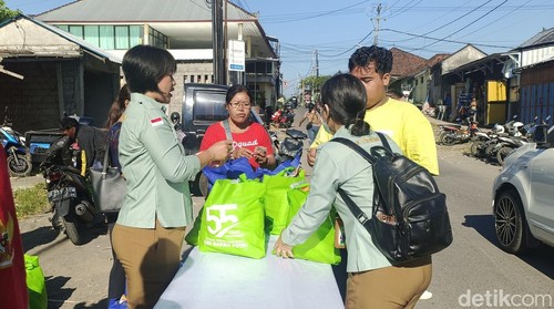 Suasana Pasar Murah di Tusan, Banjarangkan, Klungkung, Rabu (12/3/2025).