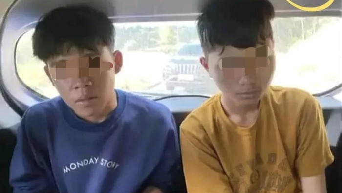 Tampang 2 terduga pelaku pembunuhan bos cucian mobil di Prabumulih saat diamankan polisi