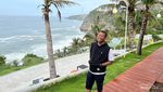 Lautan Biru di Depan Mata, Heha Ocean View Tempatnya