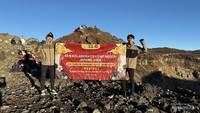 Puncak Gunung Fuji