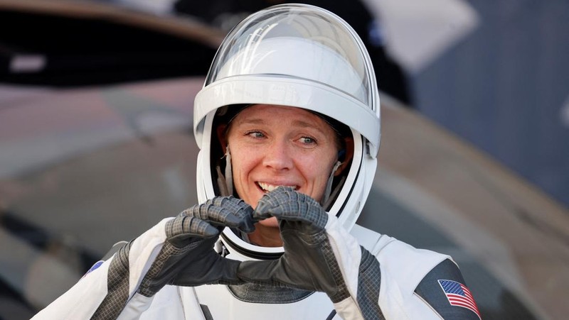 NASA's  SpaceX Crew-10 crew member, Pilot Nichole Ayers reacts as the crew walked from the Operations & Checkout Building at the Kennedy Space Center for transport to Launch Complex 39-A ahead of their launch to the International Space Station in Cape Canaveral, Florida, U.S., March 12, 2025. Reuters/Joe Skipper