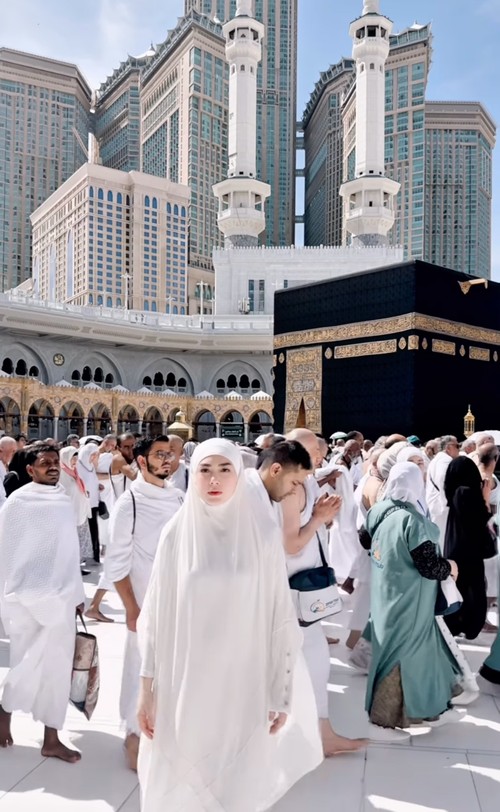 celine evangelista umrah