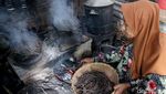 Ampo Cemilan Khas Tuban yang Terbuat dari Tanah Liat