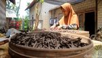 Ampo Cemilan Khas Tuban yang Terbuat dari Tanah Liat