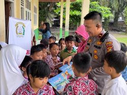 Dedikasi Ipda Ripal di Inhu Riau: Razia Sepatu hingga Bantu Urus Dokumen Warga