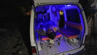 Kelompok tersebut mengatakan bahwa para sandera termasuk anggota tentara Pakistan dan pejabat keamanan lainnya yang sedang melakukan perjalanan cuti.    