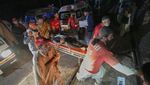 Evakuasi Penumpang Serangan Kereta di Pakistan