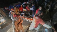 Dilansir Reuters, Tentara Pembebasan Baloch (BLA), sebuah kelompok militan separatis, mengatakan bahwa mereka meledakkan kereta api dan dengan cepat mengambil alih kendali atas kereta api tersebut. Kelompok tersebut mengatakan bahwa mereka memiliki 214 sandera dan mengancam akan membunuh mereka jika para tahanan Baloch tidak dibebaskan.    