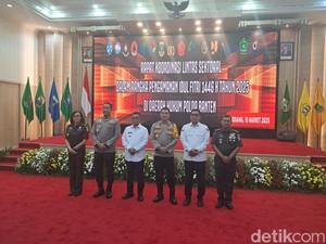 Gubernur Banten-Kapolda Koordinasi Cegah Macet Horor di Merak Saat Mudik