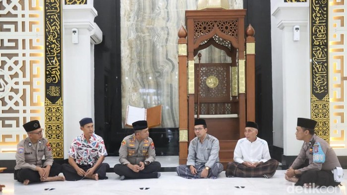 Kapolresta Sidoarjo safari ramadan bersama takmir masjid