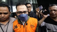 Newin ditahan terkait kasus korupsi pemberian fasilitas kredit oleh LPEI. Akibat pemberian kredit oleh LPEI kepada PT PE, KPK menyebut negara mengalami kerugian sejumlah US$60 juta. Sementara itu, lembaga antirasuah juga sedang menyelidiki pemberian fasilitas kredit kepada 10 debitur lainnya. Dari sana disebutkan ada potensi kerugian negara hingga mencapai Rp11,7 triliun.
