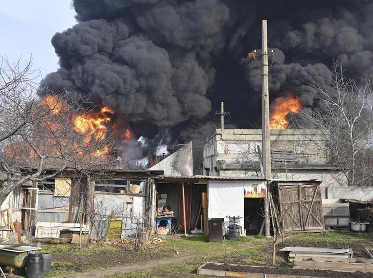Kota Pelabuhan Ukraina Hancur Diserang Rudal Balistik Rusia