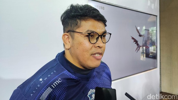 Penasaran nggak sih, kira-kira apa ya menu latihan yang tepat, supaya bisa sehebat pro player Mobile Legends. Nah kebetulan di sini pelatih Team Liquid ID, Doly Van Pelo alias SaintDeLucaz, memberikan tips nih.