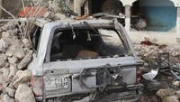 Pada Selasa, 11 Maret, penyerang dari kelompok yang terkait dengan Al-Qaeda itu menyerang hotel di Beledweyne dengan bom mobil sebelum orang-orang bersenjatanya memasuki hotel dan terlibat dalam pengepungan selama sehari dengan pasukan pemerintah yang berusaha mengusir mereka.  