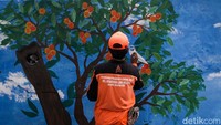Tujuan mural yang dibuat oleh PPSU adalah untuk mempercantik lingkungan, mengedukasi masyarakat, dan menciptakan suasana yang lebih positif di kawasan.