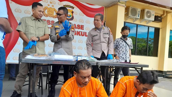 Pelaku pembunuhan nelayan di Bengkulu ditangkap polisi.