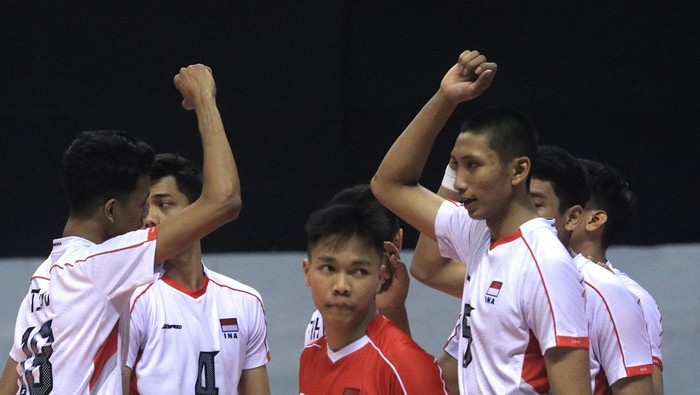 Pengurus Pusat Persatuan Bola Voli Seluruh Indonesia (PP PBVSI) memanggil 15 pemain putra untuk menjalani Pelatnas Kejuaraan Dunia Voli U-21 2025.