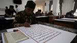 Begini Proses Penyalinan Naskah Manuskrip Mushaf Baiturrahman