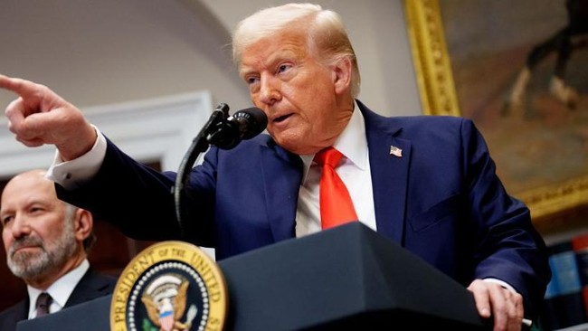 Setengah Juta Lebih Imigran Harus Cabut dari AS Gara-gara Trump
