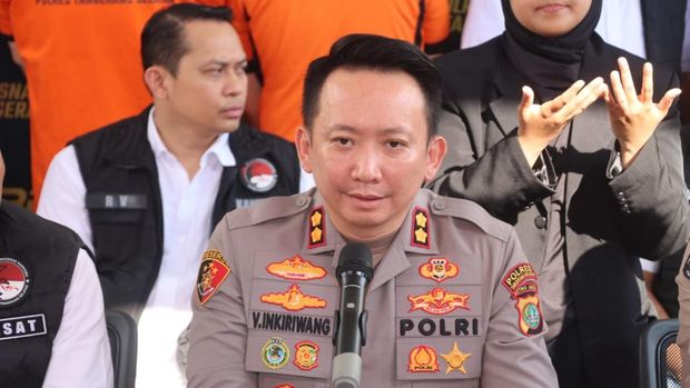 Polres Tangsel membongkar narkoba jenis sabu dan ekstasi senilai Rp 4,6 miliar. Kapolres Tangsel AKBP Victor DH Inkiriwang mengatakan narkoba itu bakal diedarkan di Tangerang Raya dan Jakarta.