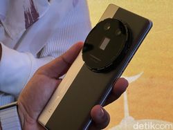 Mencoba Ponsel Konsep Realme Nan Canggih, Bisa Ganti Lensa!