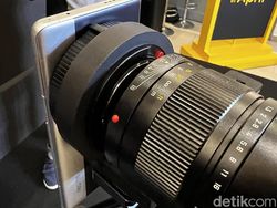 Mencoba Ponsel Konsep Realme Nan Canggih, Bisa Ganti Lensa!