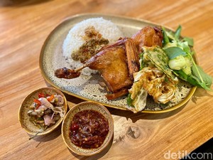 Umatis : Buka Puasa dengan Bebek Asap Tegalalang di Resto Bergaya Bali