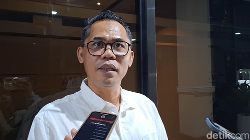 Sekretaris Komisi III DPRD Kota Mataram Rino Rinaldi, Kamis (13/3/2025). (Nathea Citra)