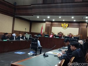 Keberatan Ditolak, Sidang Tom Lembong Lanjut Pembuktian