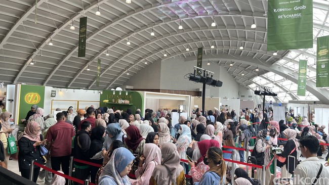 Menjelang Hari Raya Idul Fitri, Modinity Group kembali menghadirkan bazar pakaian muslim tahunnya. Sisterhood Modest Bazaar (SMB) 2025 berlangsung di Pondok Indah Mall 3, Jakarta, pada 13-16 Maret 2025. (Foto: Dok. Gresnia/Wolipop)
