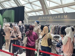 Foto: Sisterhood Modest Bazaar 2025 Banjir Promo, Dipadati Pengunjung